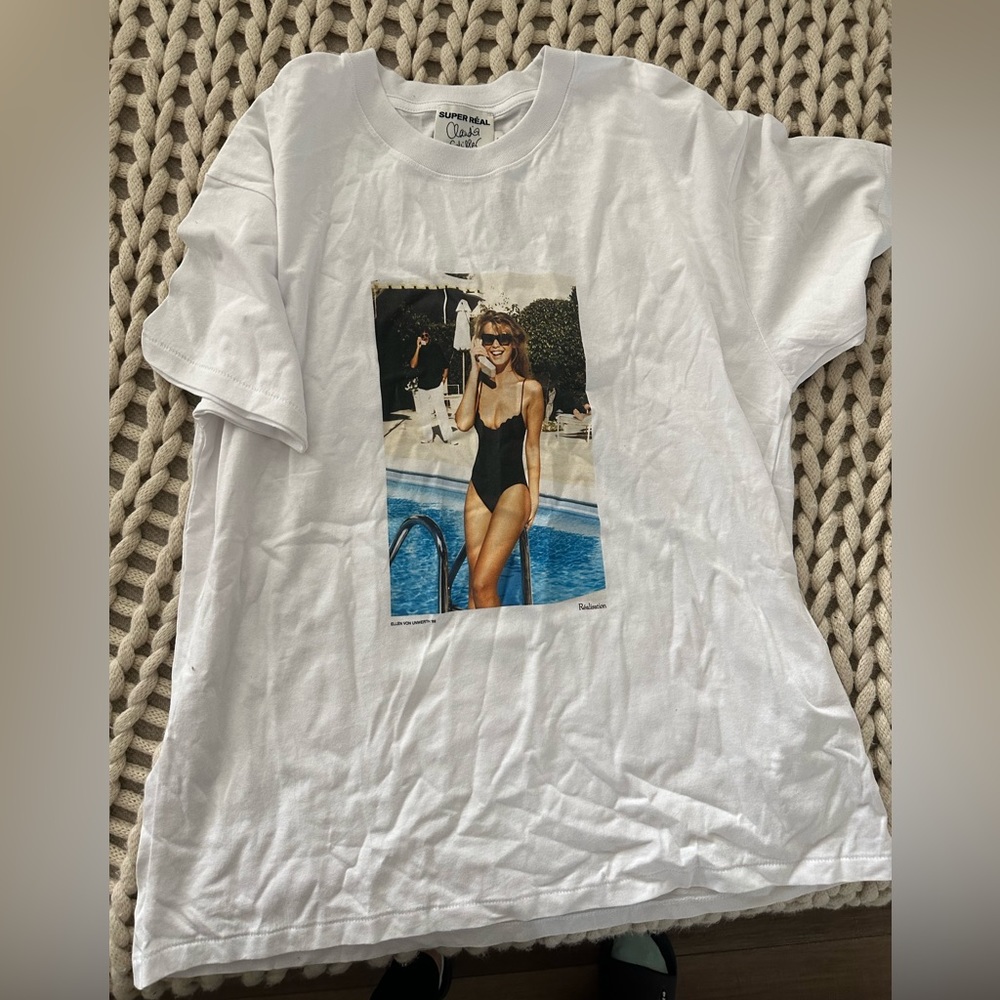 Realisation “the pool side tee”